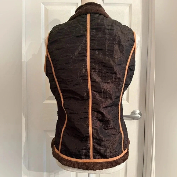 Athleta women's vest in brown with tan trim, hip length, faux‎ fur lining-M - Picture 5 of 7